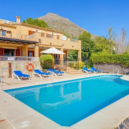 Holiday home Luis Vives